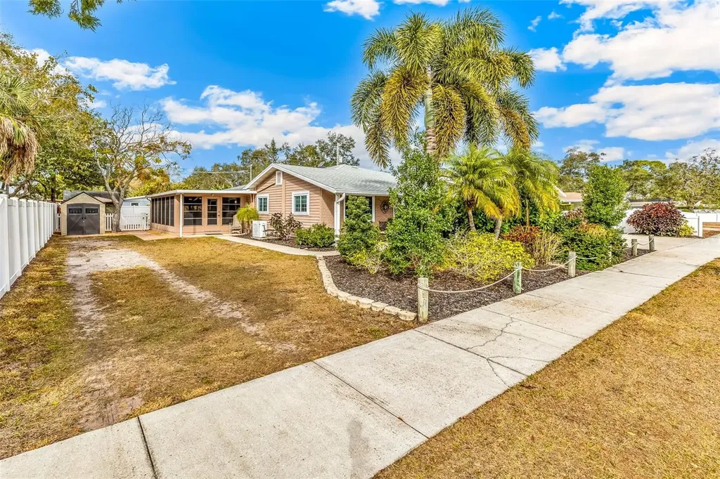1024 Pattison Avenue Sarasota FL 34237