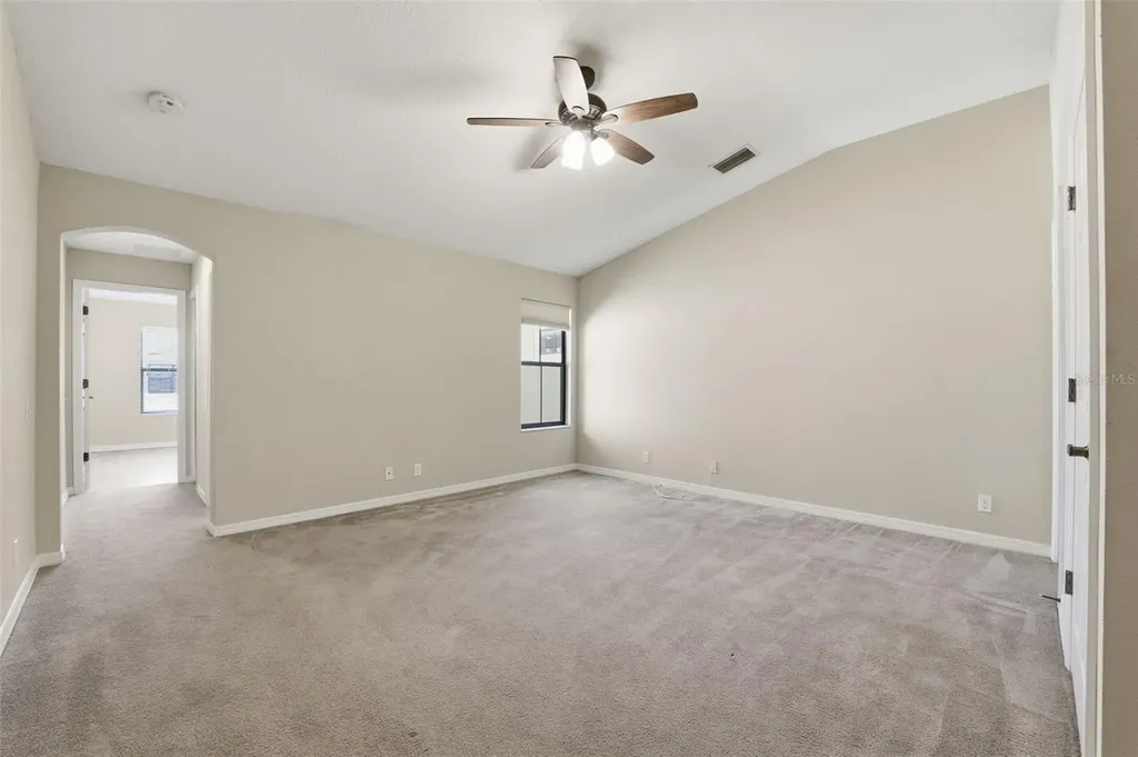 11840 13th Way N St Petersburg FL 33716