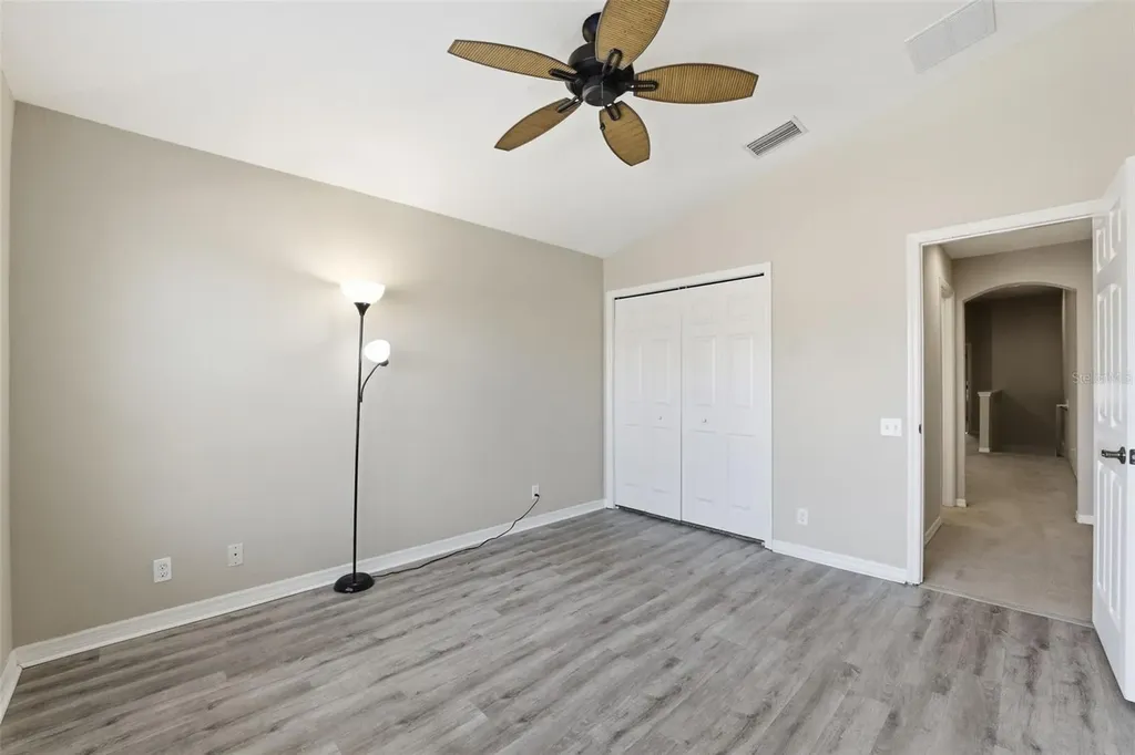11840 13th Way N St Petersburg FL 33716