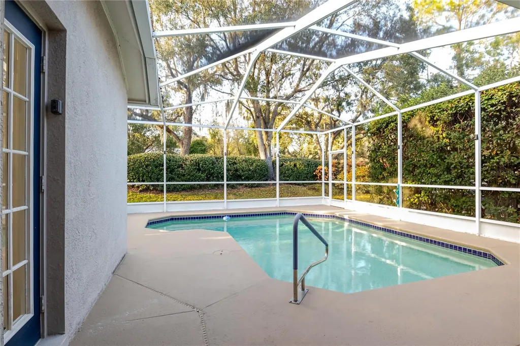 10208 Thicket Point Way Tampa FL 33647
