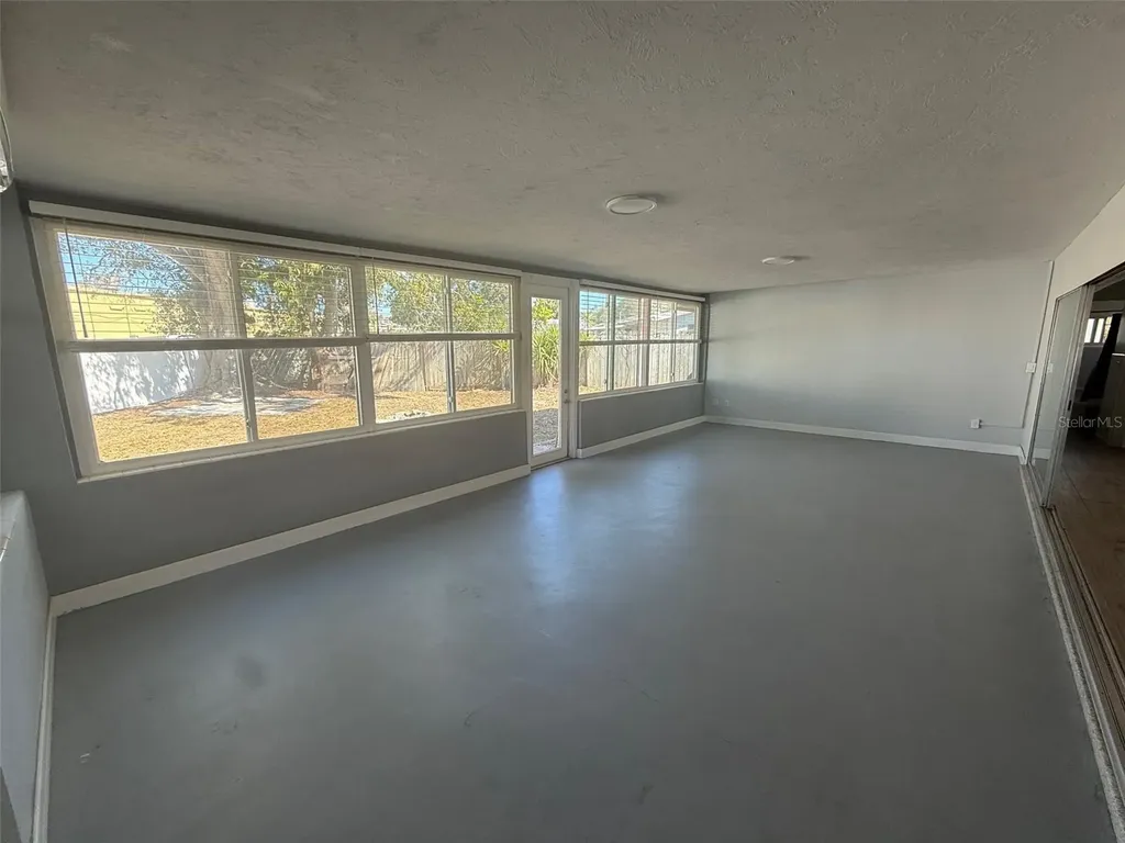 2725 Terry Lane Sarasota FL 34231