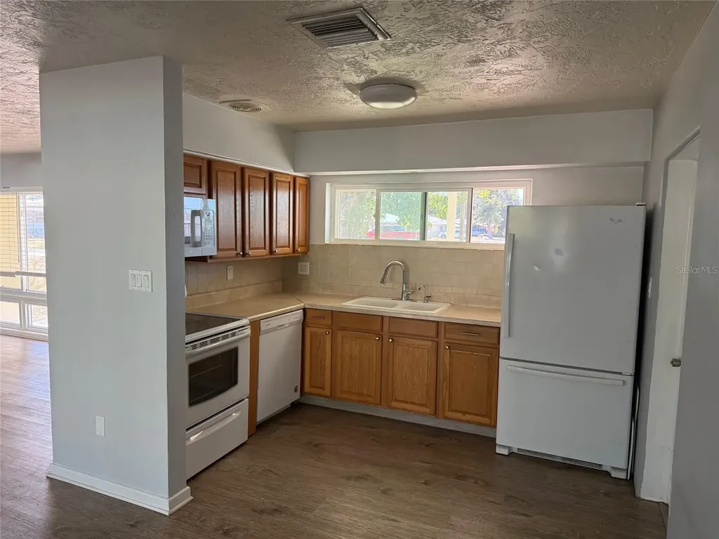 2725 Terry Lane Sarasota FL 34231