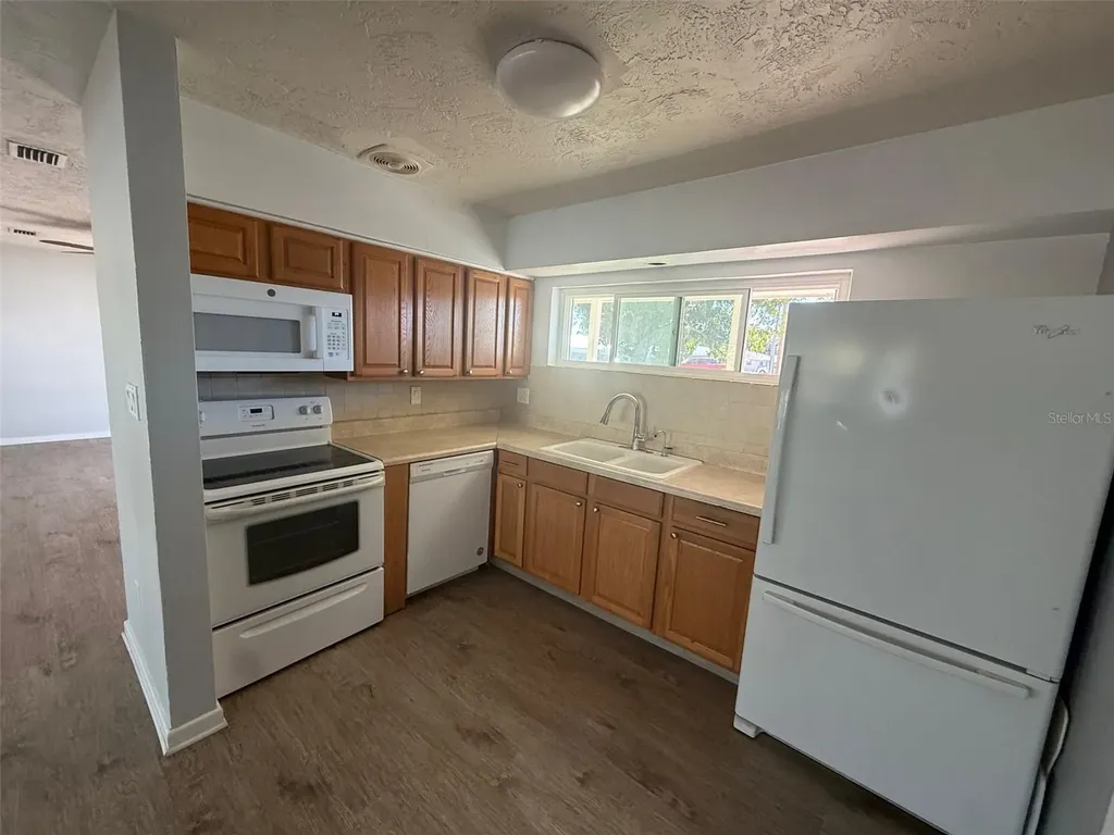 2725 Terry Lane Sarasota FL 34231