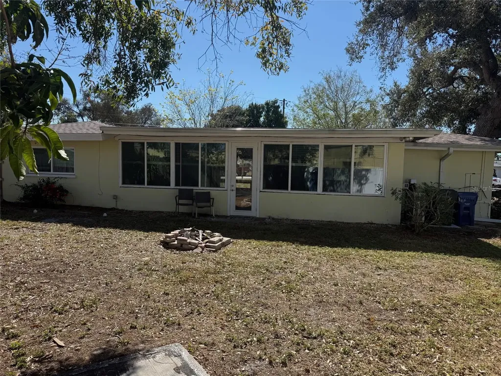 2725 Terry Lane Sarasota FL 34231