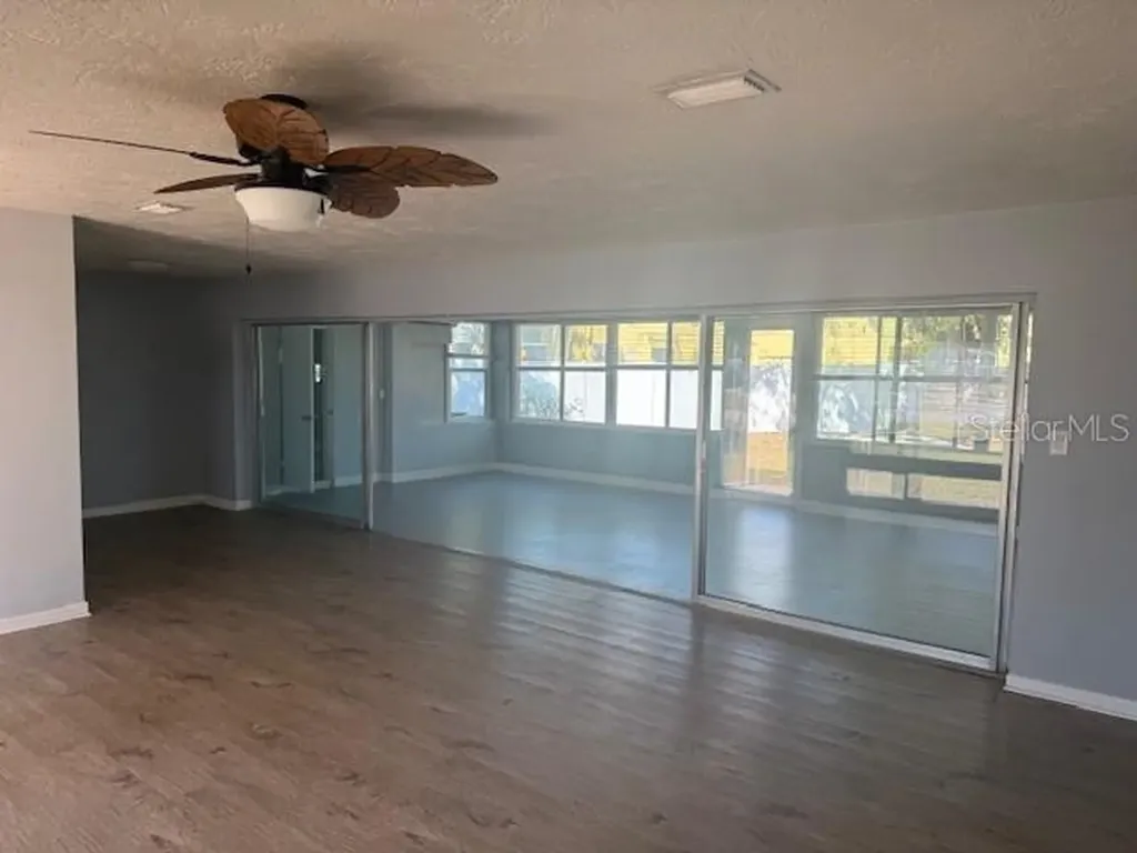 2725 Terry Lane Sarasota FL 34231