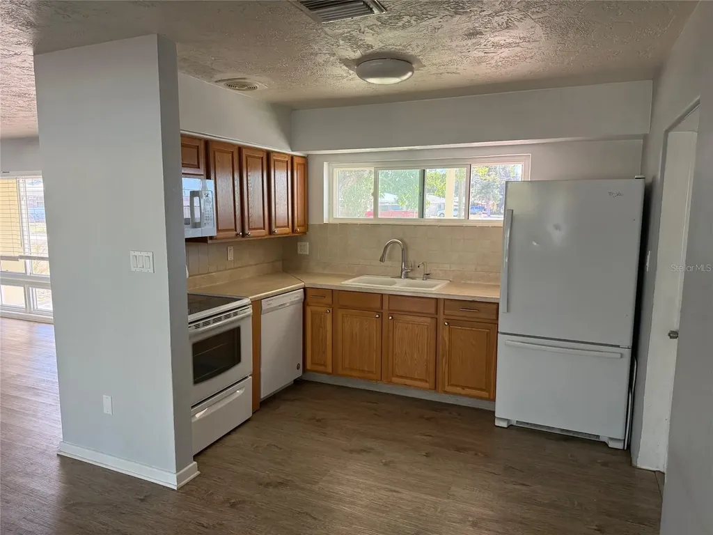 2725 Terry Lane Sarasota FL 34231