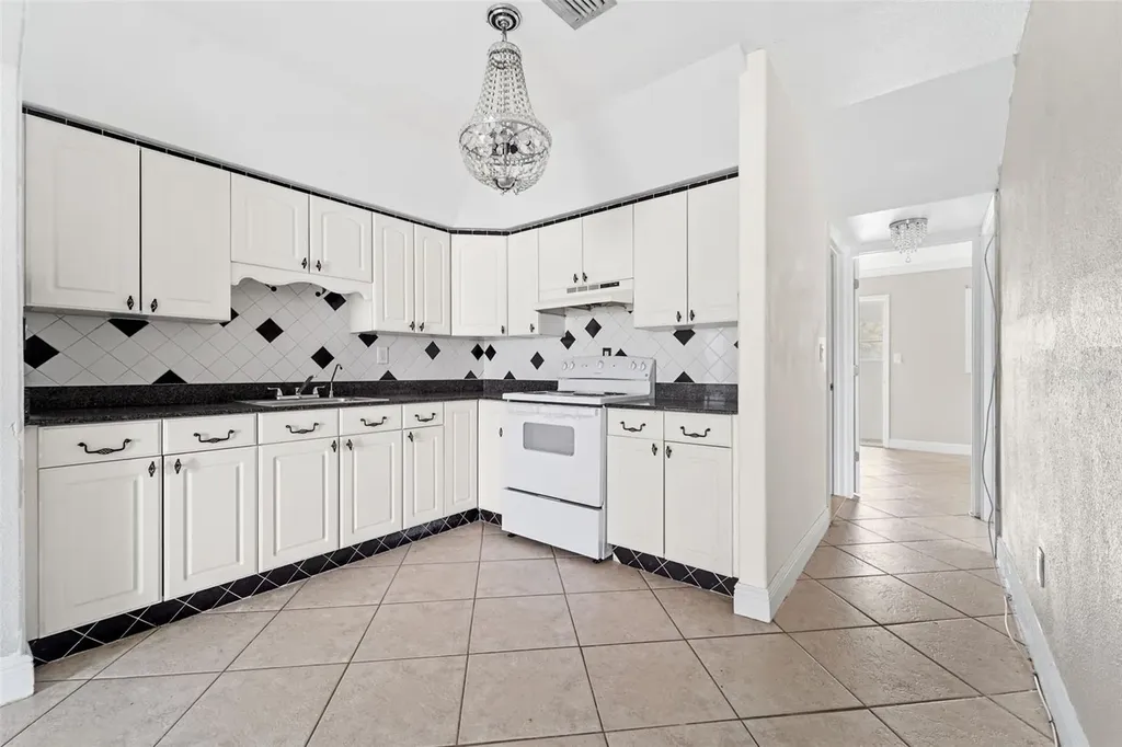 1345 Drew Street Clearwater FL 33755