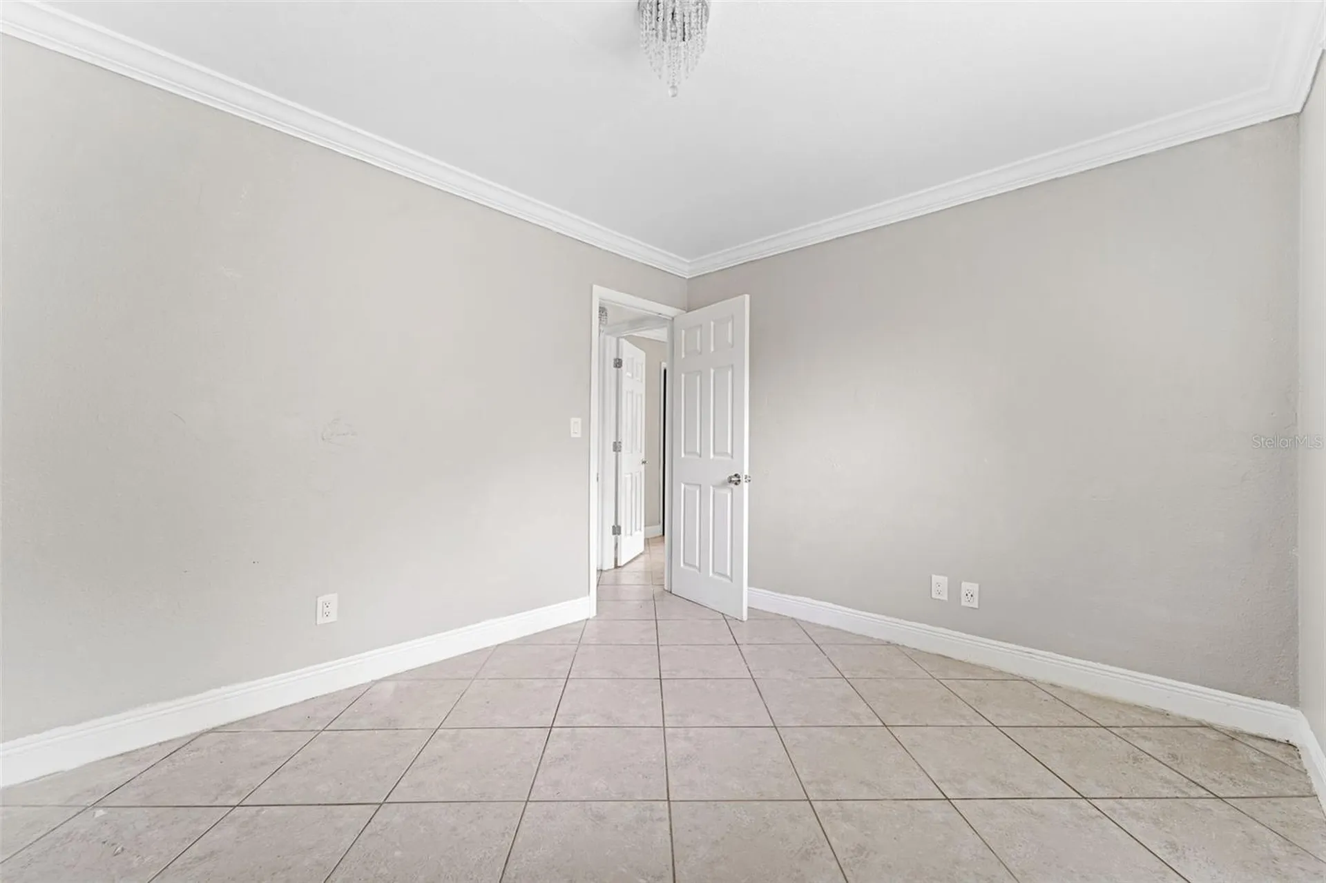 1345 Drew Street Clearwater FL 33755