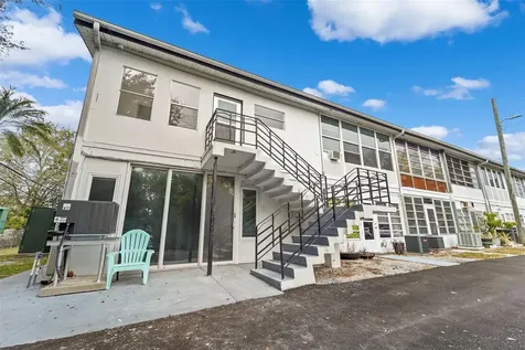 1345 Drew Street Clearwater FL 33755
