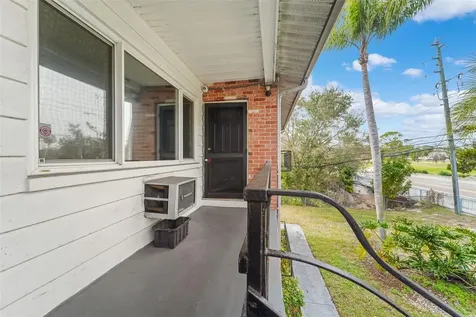 1345 Drew Street Clearwater FL 33755