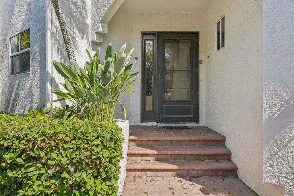 602 Seabreeze Court Tampa FL 33602