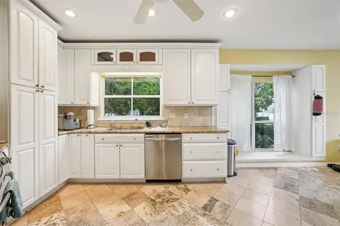 602 Seabreeze Court Tampa FL 33602