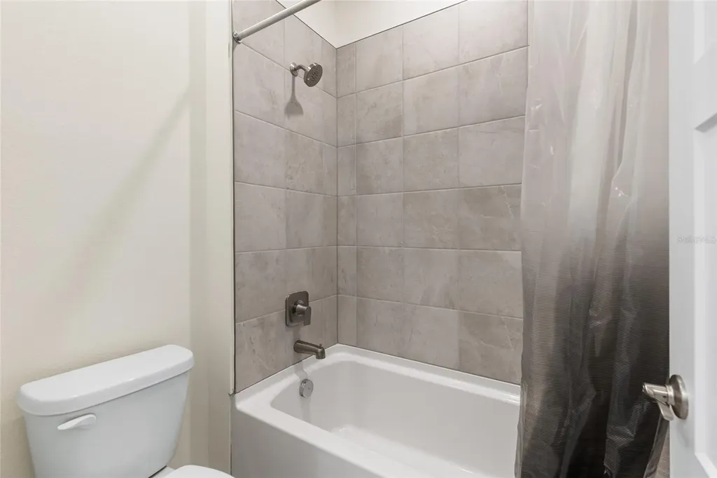 1440 NW 128 Terrace Newberry FL 32669