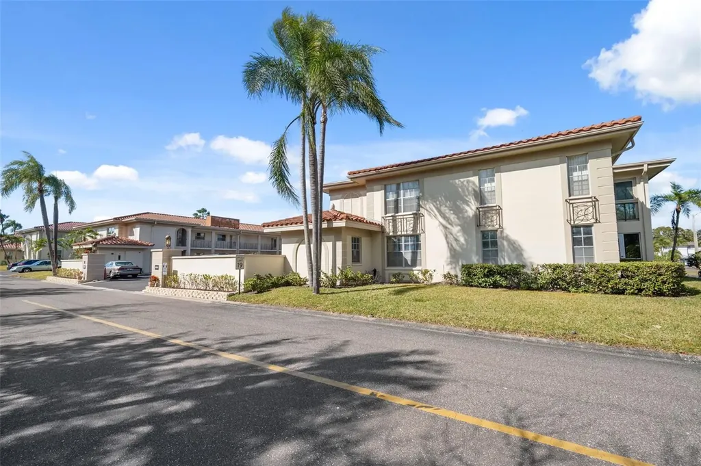 19029 Us Highway 19 N Clearwater FL 33764