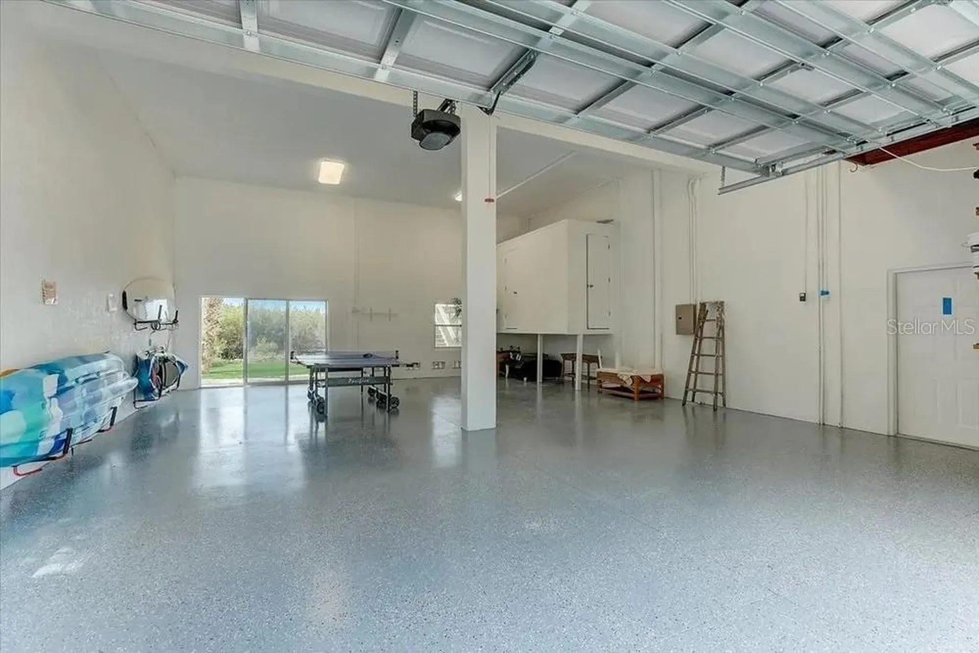 2424 Bay Drive Bradenton FL 34207
