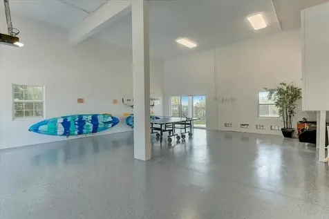 2424 Bay Drive Bradenton FL 34207