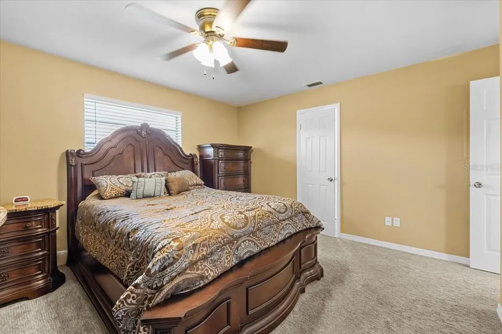 4945 91st Avenue N Pinellas Park FL 33782