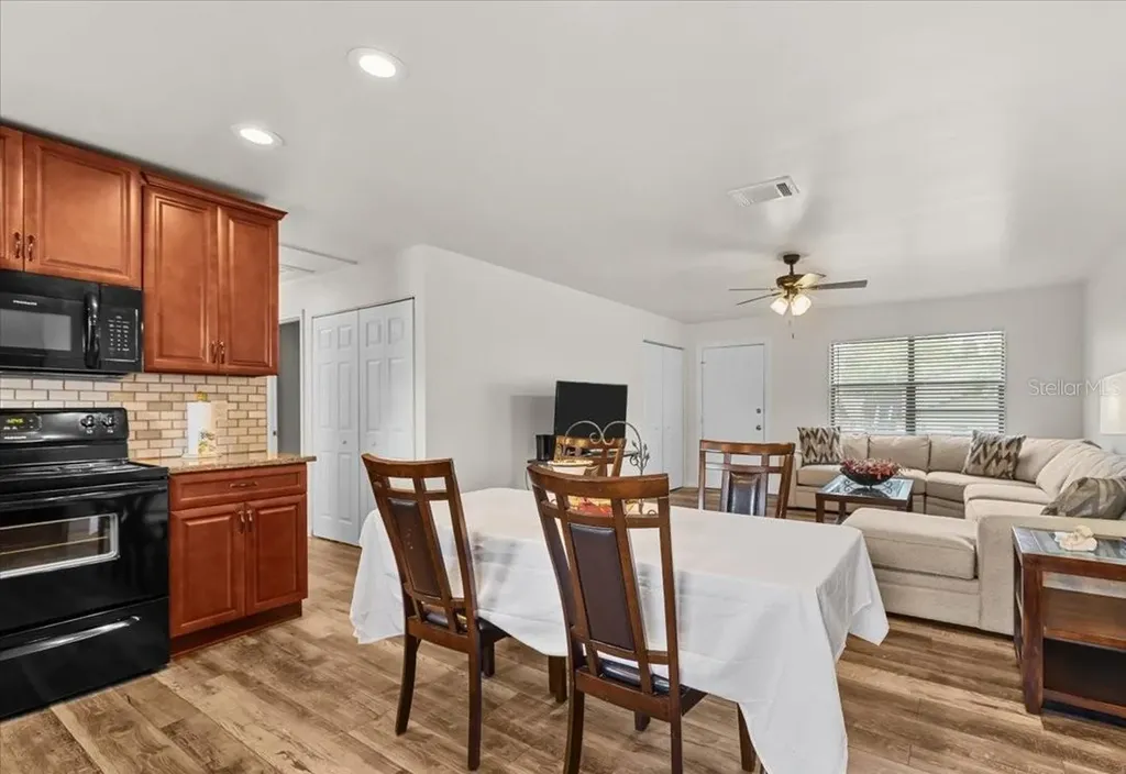 4945 91st Avenue N Pinellas Park FL 33782