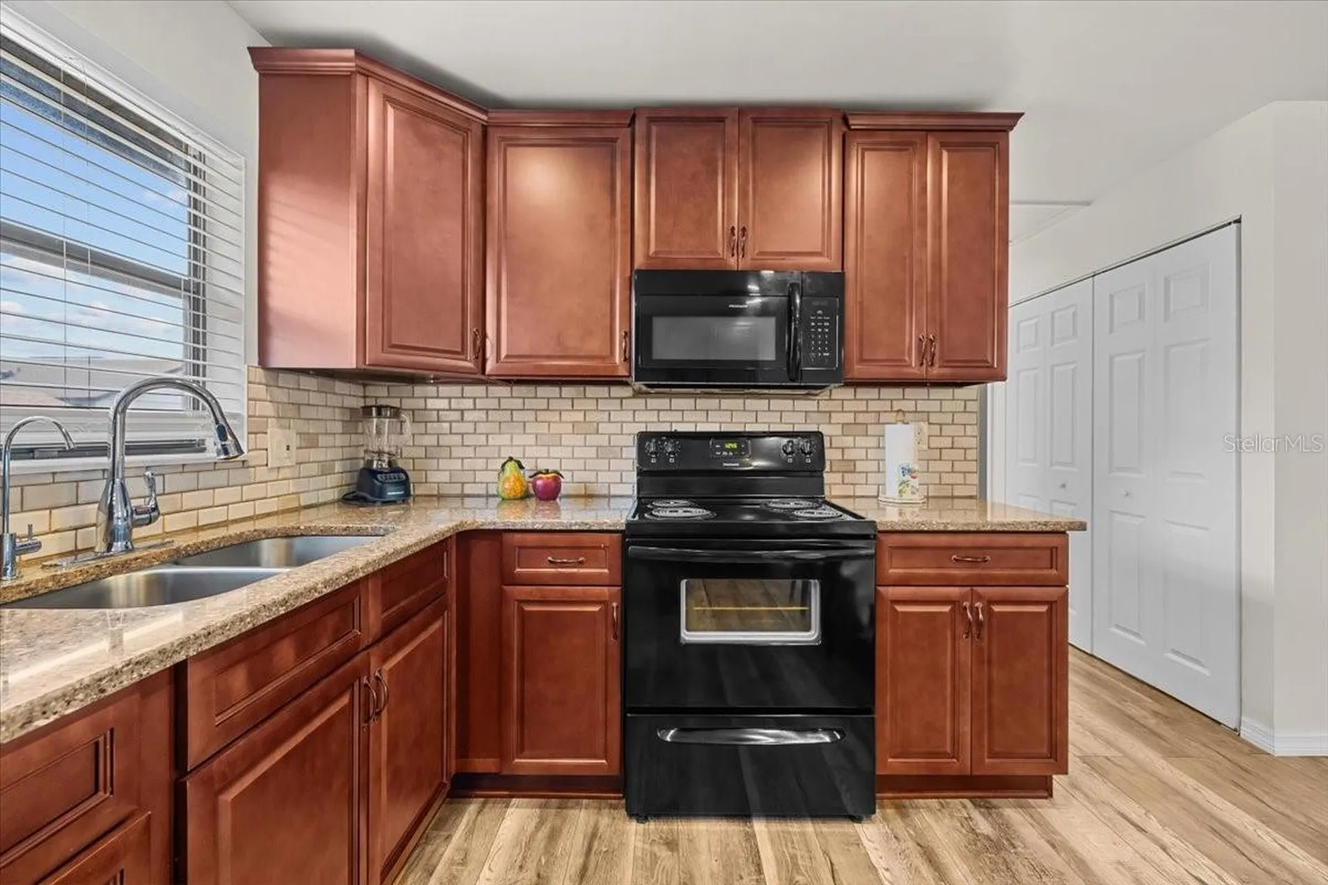 4945 91st Avenue N Pinellas Park FL 33782