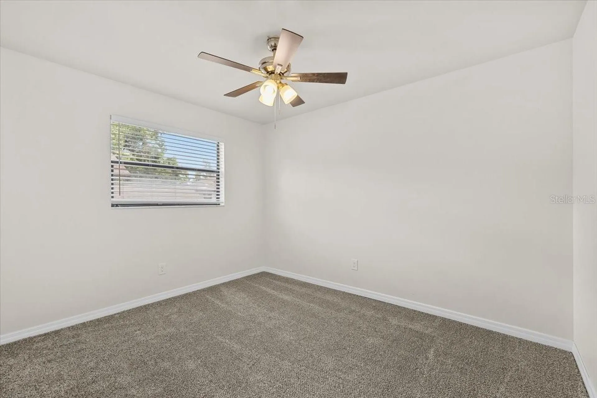 4945 91st Avenue N Pinellas Park FL 33782