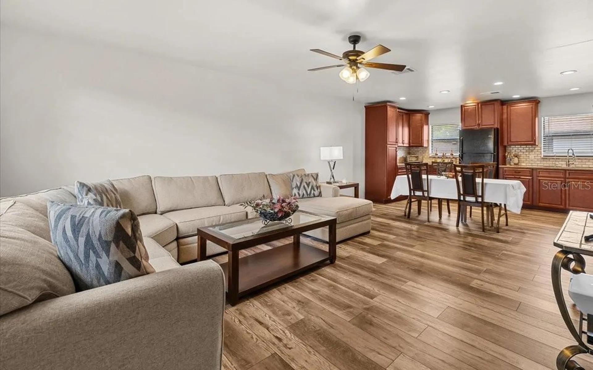 4945 91st Avenue N Pinellas Park FL 33782