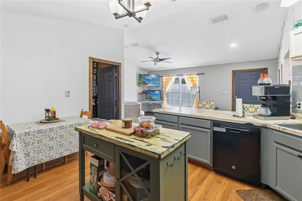 26141 Grassey Sprain Avenue Sorrento FL 32776