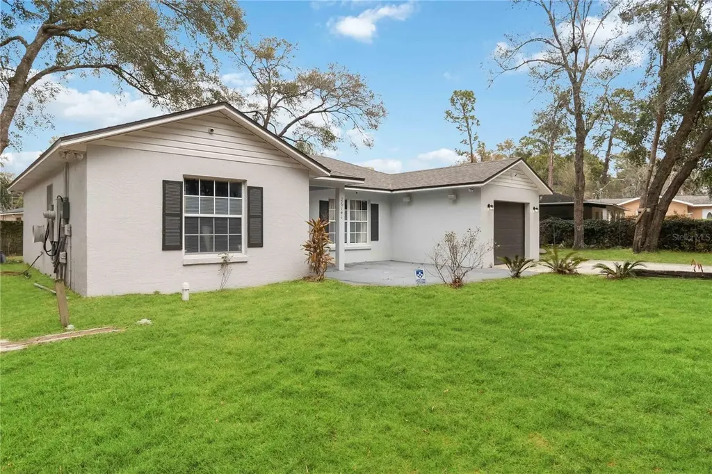 26141 Grassey Sprain Avenue Sorrento FL 32776