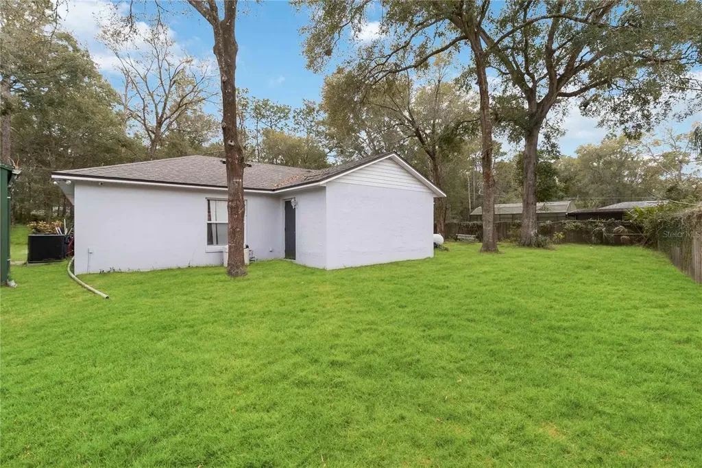 26141 Grassey Sprain Avenue Sorrento FL 32776
