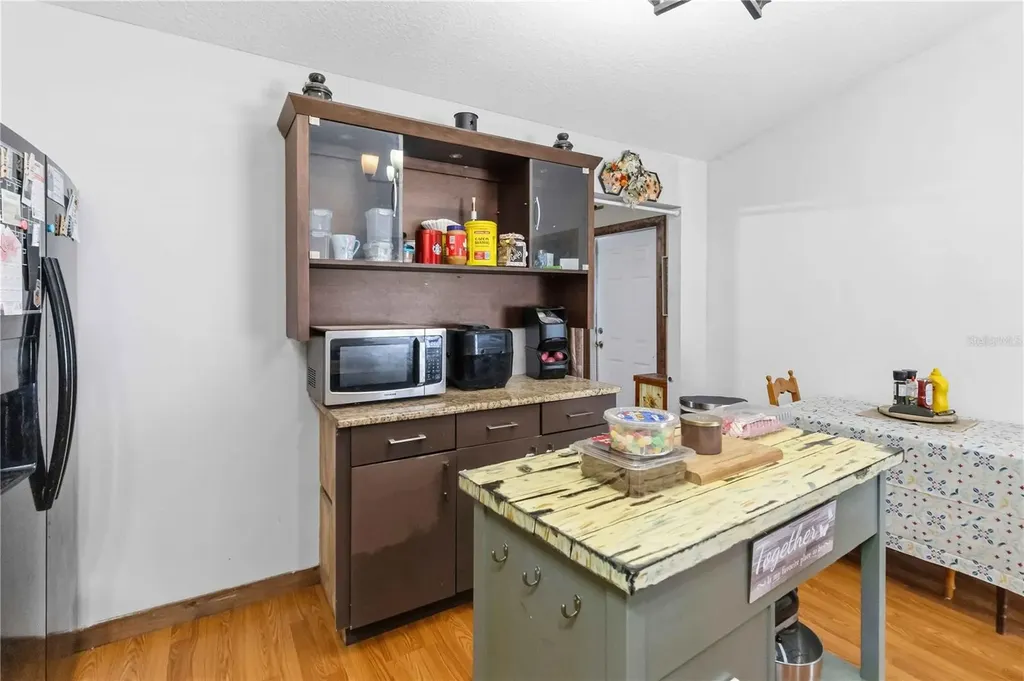 26141 Grassey Sprain Avenue Sorrento FL 32776