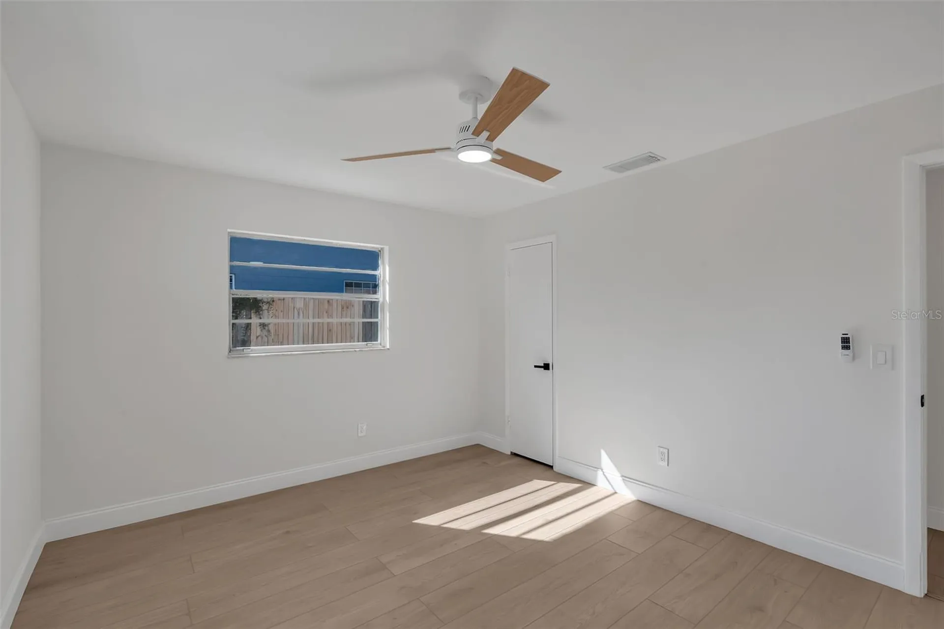 1303 Charles Street Orlando FL 32808