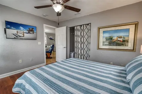 304 15th Street W Bradenton FL 34205