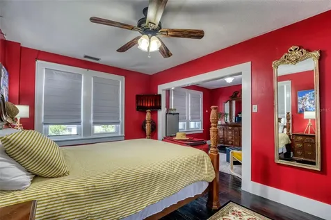 304 15th Street W Bradenton FL 34205