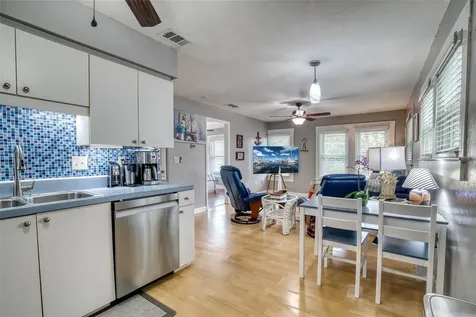 304 15th Street W Bradenton FL 34205