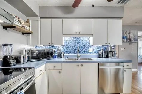 304 15th Street W Bradenton FL 34205