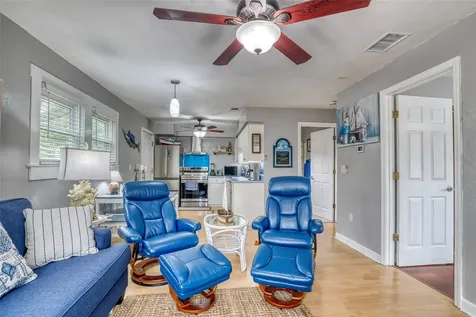 304 15th Street W Bradenton FL 34205