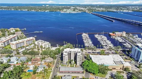 304 15th Street W Bradenton FL 34205