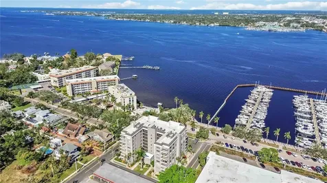 304 15th Street W Bradenton FL 34205