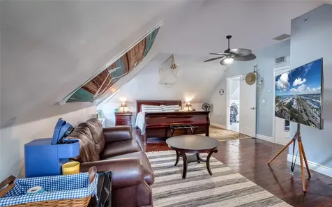 304 15th Street W Bradenton FL 34205