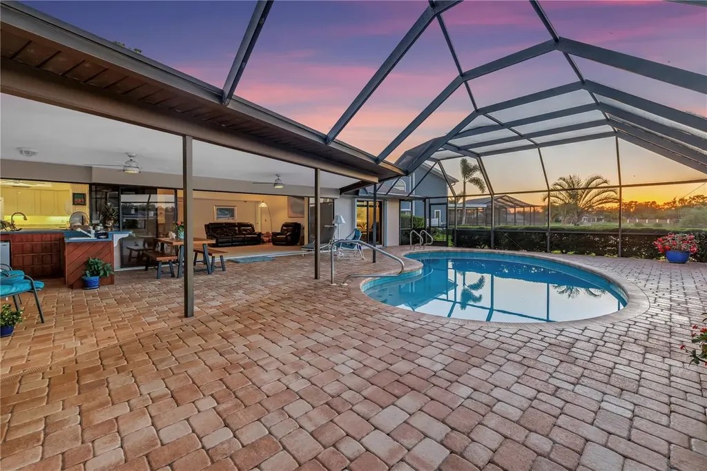 771 Suwannee Court NE St Petersburg FL 33702