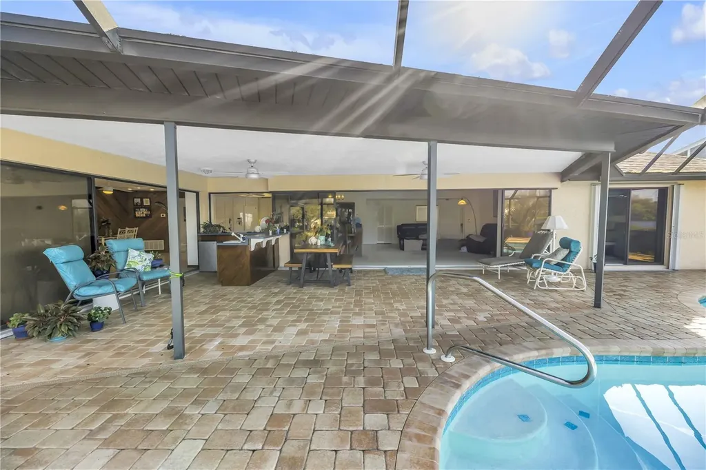 771 Suwannee Court NE St Petersburg FL 33702