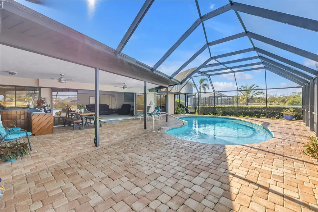 771 Suwannee Court NE St Petersburg FL 33702