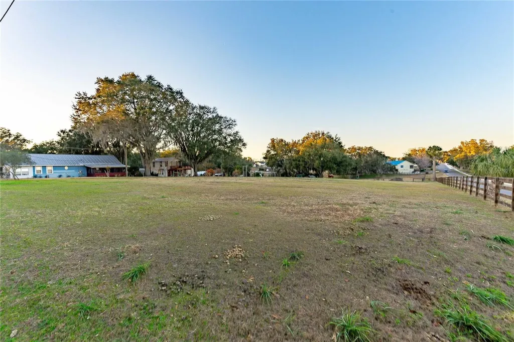 32935 Jesse Jones Avenue San Antonio FL 33576