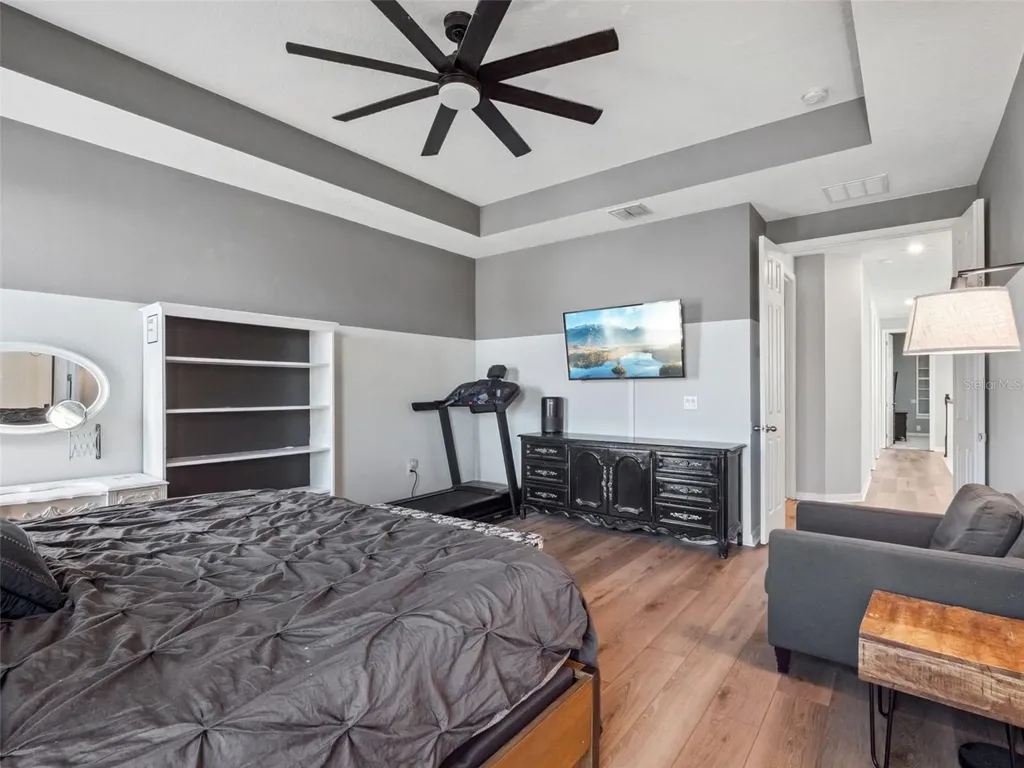2259 White Feather Loop Oakland FL 34787