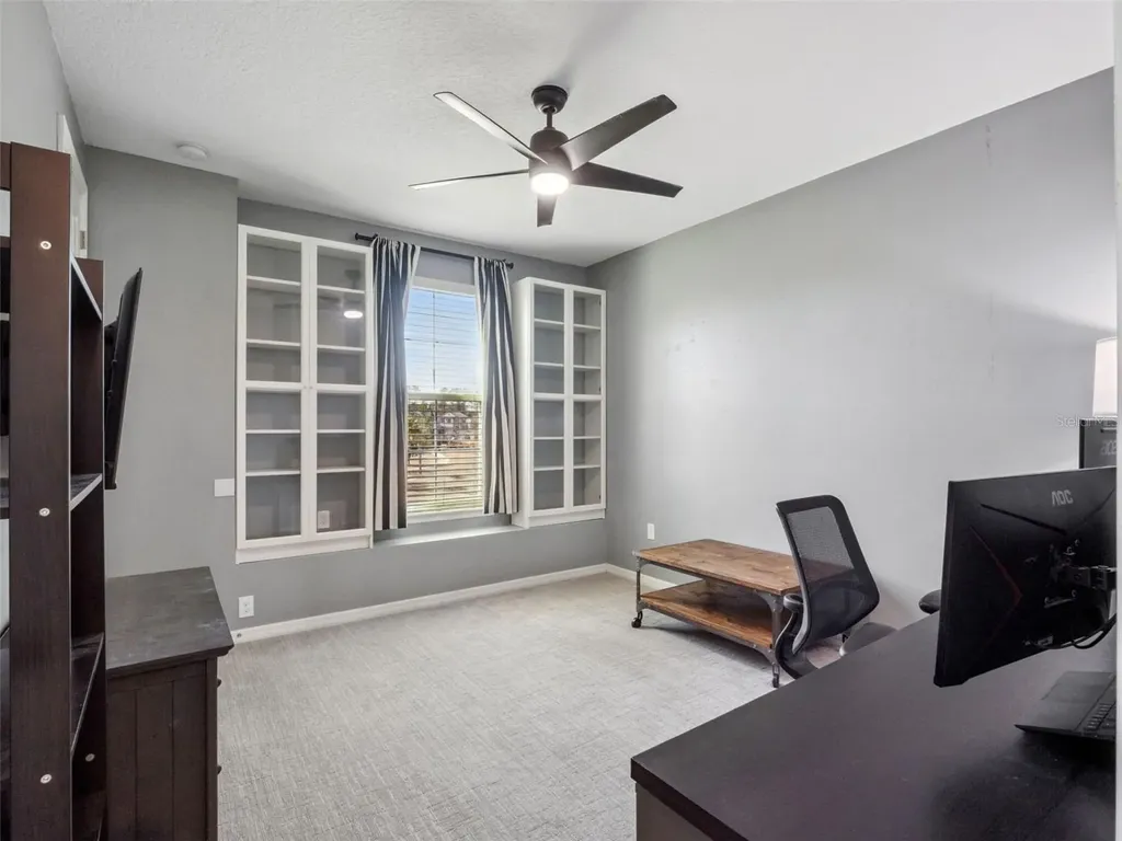 2259 White Feather Loop Oakland FL 34787