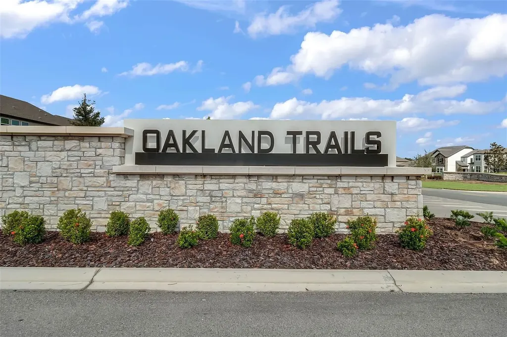 2259 White Feather Loop Oakland FL 34787