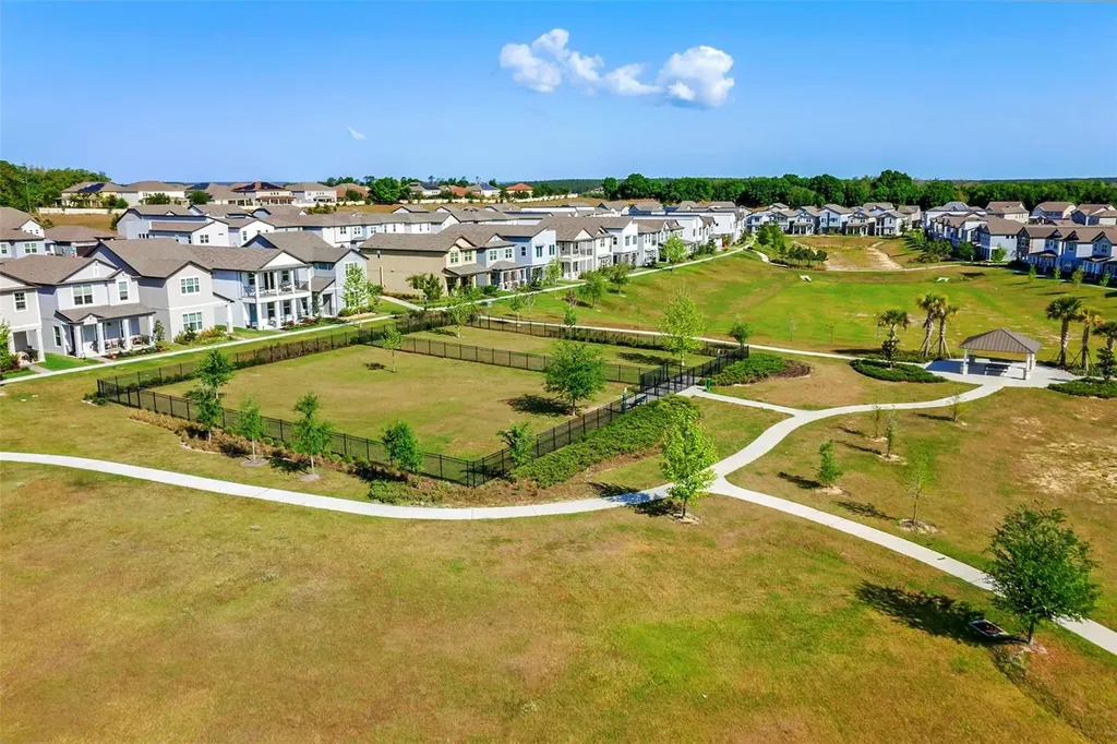2259 White Feather Loop Oakland FL 34787