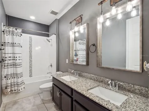 2259 White Feather Loop Oakland FL 34787