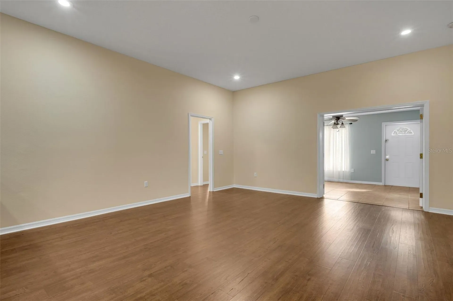 654 Lake Clark Place Lakeland FL 33813