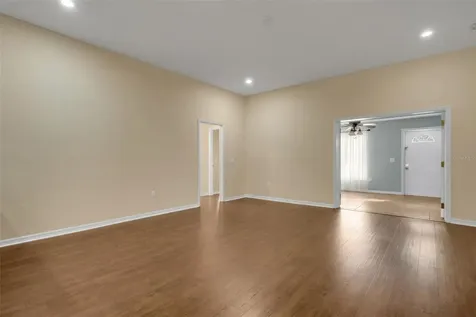 654 Lake Clark Place Lakeland FL 33813