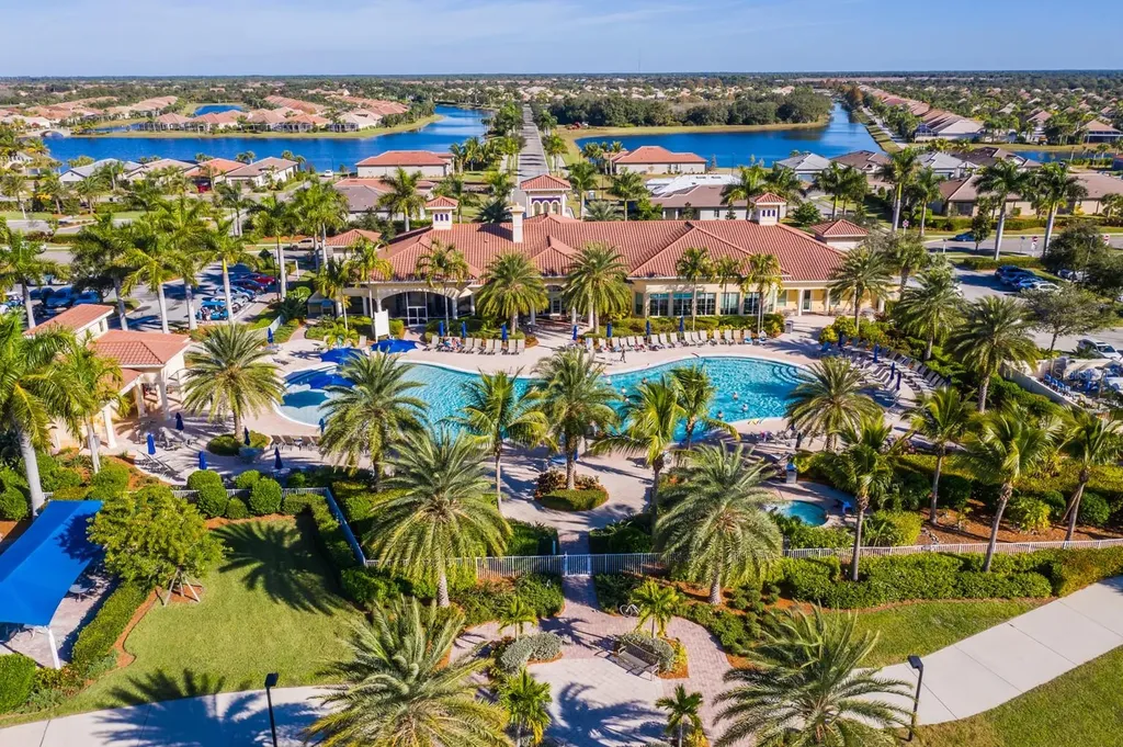 13351 Esposito Street Venice FL 34293